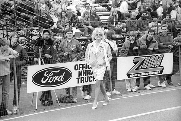  SEMA Hall Of Fame Inductee - Linda Vaughn