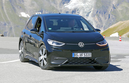 VW ID.3 GTX front